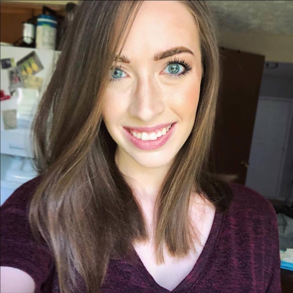 Meet your Posher, Melissa